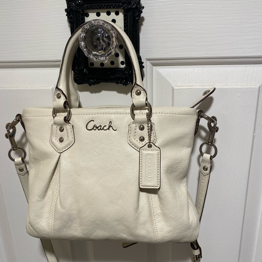 Coach Ashley, convertible, off white Minnie, tote bag - Picture 7 of 8